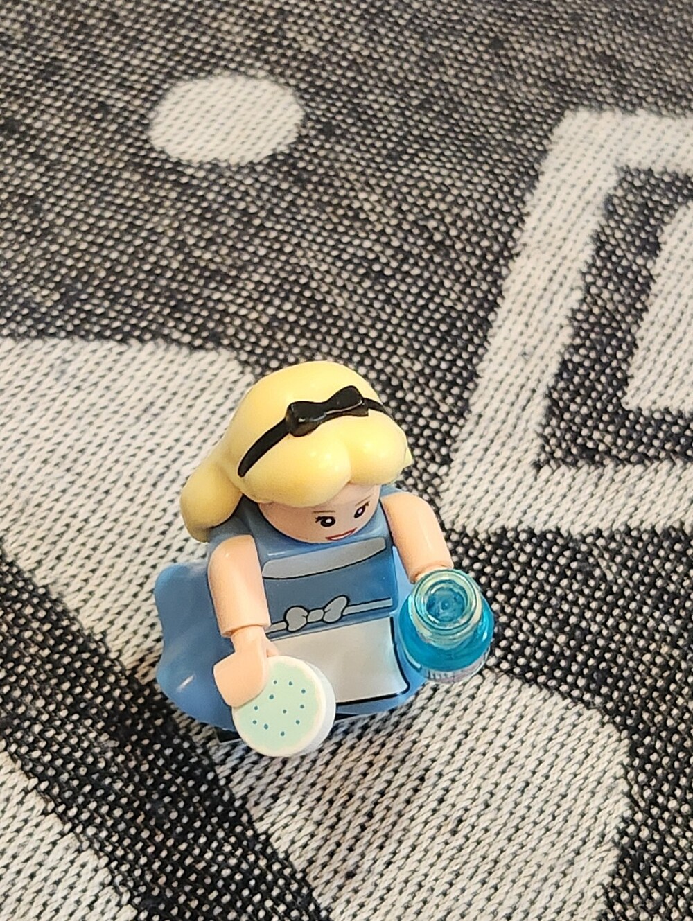 LEGO DISNEY Alice In Wonderland Series 1 Collectible Minifigures 71012 - Picture 6 of 11
